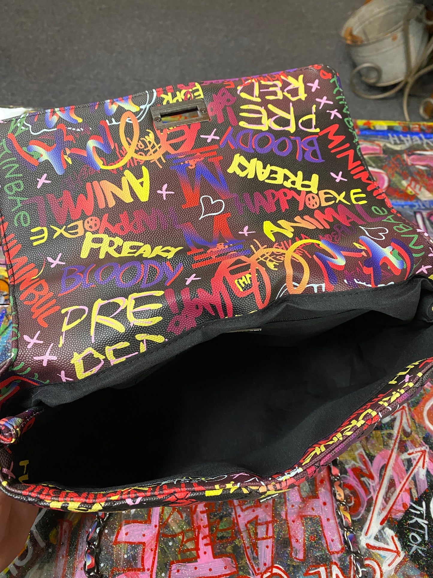 Graffiti handbag (black)