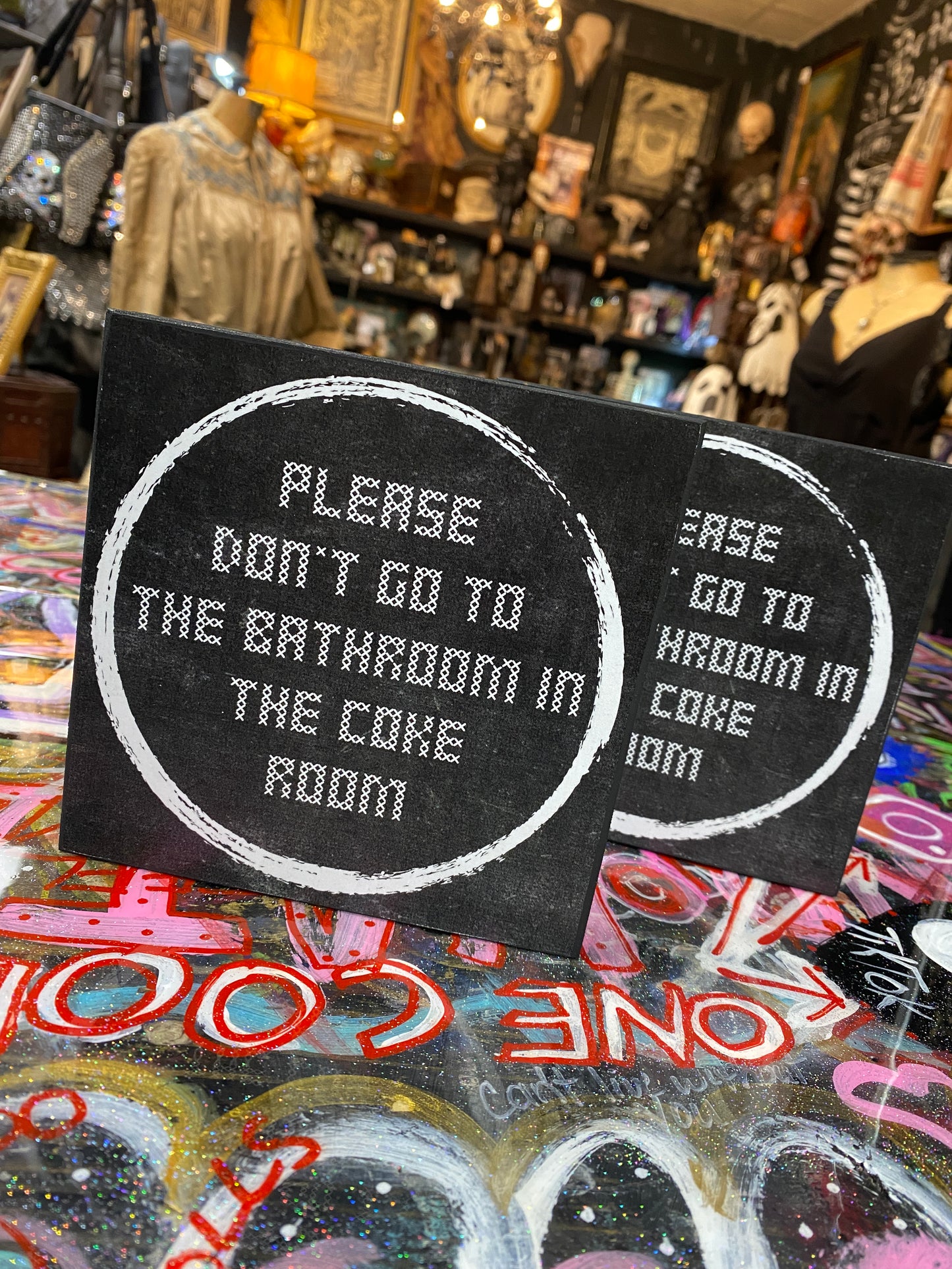 Please don’t go to the bathroom in coke room. (circle)